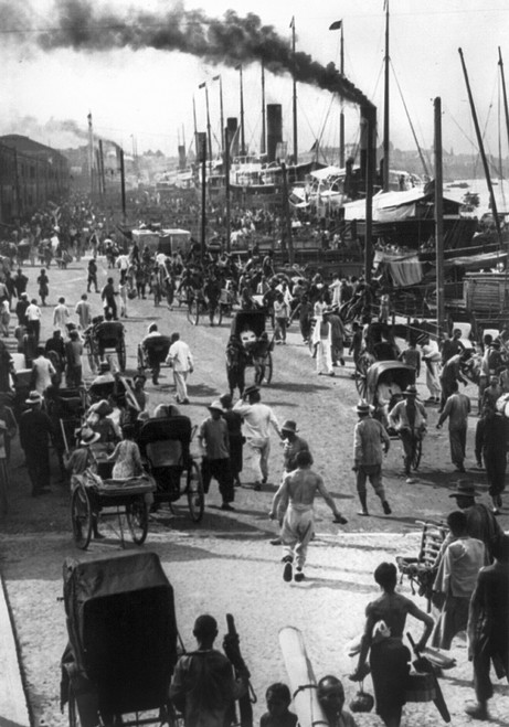 China: Shanghai, C1900. /Na Crowded Dock Scene In The Kiangsu Province Of Shanghai, China. Poster Print by Granger Collection - Item # VARGRC0113945