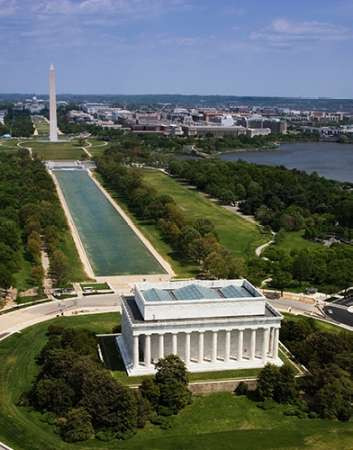 National Mall, Lincoln Memorial and Washington Monument, Washington D.C. Poster Print by Carol Highsmith - Item # VARPDX463271