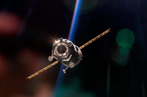 Soyuz TMA-5 spacecraft Poster Print by Stocktrek Images - Item # VARPSTSTK200166S