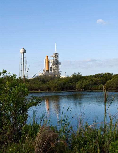 Space Shuttle Atlantis sits ready on the launch pad Poster Print by Stocktrek Images - Item # VARPSTSTK202645S