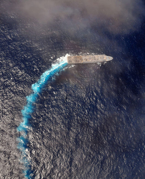 USS Green Bay transits the Indian Ocean Poster Print by Stocktrek Images - Item # VARPSTSTK104804M