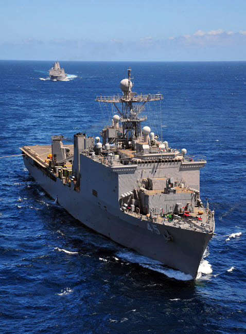USS Comstock leads a convoy of ships in the Indian Ocean Poster Print by Stocktrek Images - Item # VARPSTSTK104800M