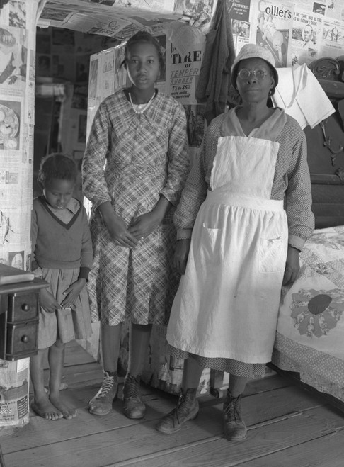 African American Inhabitants of Gees Bend, Alabama Poster Print - Item # VARBLL058744989L
