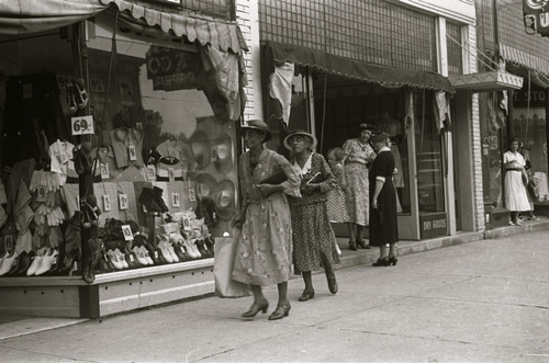 African American shopping Saturday afternoon in London, Ohio, "the main street" Poster Print - Item # VARBLL058744898L
