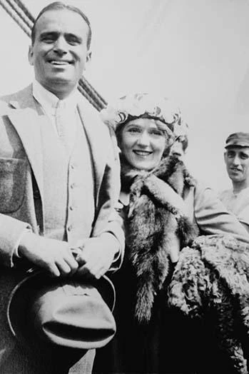Mary Pickford & Douglas Fairbanks Arrive in Southampton, England Poster Print by unknown - Item # VARBLL058745940L