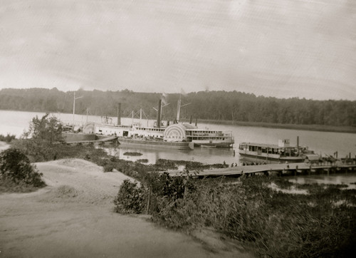Appomattox River, Virginia. Medical supply boat PLANTER Poster Print - Item # VARBLL058752124L