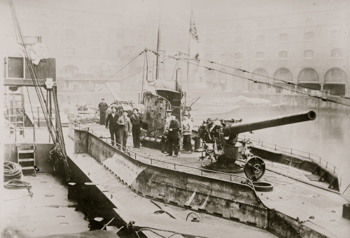 Gun on U Boat Submarine L57 Poster Print - Item # VARBLL058751424L