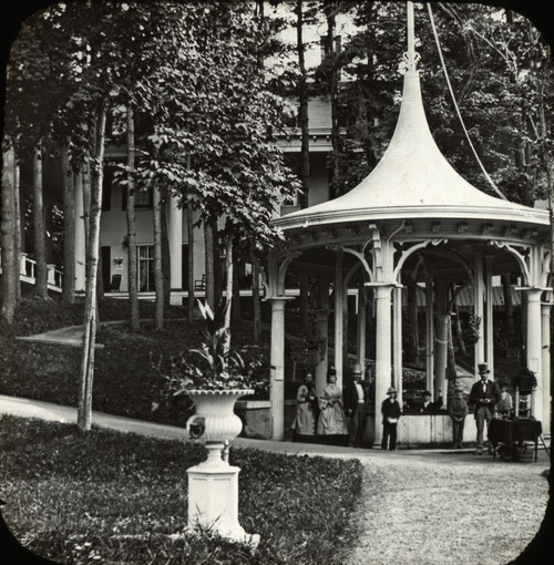 Circular Pavilion Or Bandstand - Ny State  Usa Poster Print By ® The Boswell Collection  Bexley Heritage Trust / Mary Evans - Item # VARMEL11677855