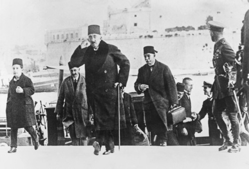 Former Turkish Sultan Mehmed Vi Arrived In Malta On British Warship. Dec. 9 History - Item # VAREVCCSUB002CS508