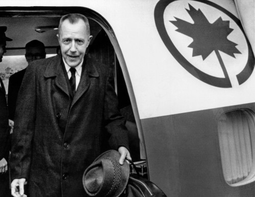 Alvin Karpis A 1930S 'Public Enemy No. 1' History - Item # VAREVCCSUA001CS028 Alvin Karpis A 1930S 'Public Enemy No. 1' History - Item # VAREVCCSUA001CS028