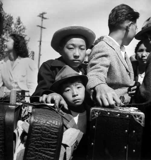 Young Japanese Americans Internees In A Baggage Inspection Line History - Item # VAREVCHISL036EC310