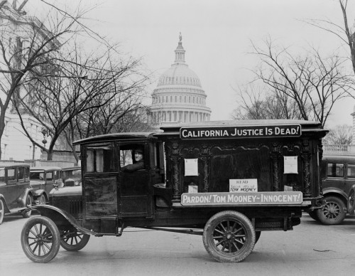 Flatbed Truck Signs Read 'California Justice Is Dead' And 'Pardon Tom Mooney-Innocent' The U.S. Capitol Building Is In Background History - Item # VAREVCHISL035EC884