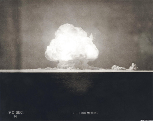 First Atomic Explosion On July 16 History - Item # VAREVCHISL037EC433