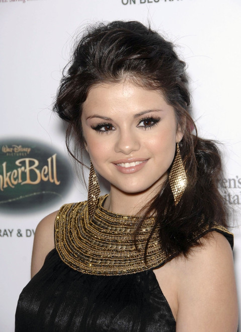 Selena Gomez At Arrivals For Runway For Life Benefit For St. Jude Children'S Research Hospital, Beverly Hilton Hotel, Los Angeles, Ca, October 11, 2008. Photo By Michael GermanaEverett Collection Celebrity - Item # VAREVC0811OCHGM058 Selena Gomez At Arrivals For Runway For Life Benefit For St. Jude Children'S Research Hospital, Beverly Hilton Hotel, Los Angeles, Ca, October 11, 2008. Photo By Michael GermanaEverett Collection Celebrity - Item # VAREVC0811OCHGM058