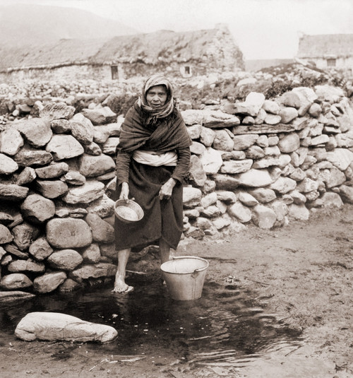 Native Woman Of Keel History - Item # VAREVCHISL017EC039