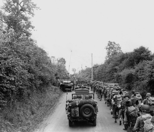 U.S. Soldiers Who Landed On Omaha Beach On July 5-7 History - Item # VAREVCHISL037EC099 U.S. Soldiers Who Landed On Omaha Beach On July 5-7 History - Item # VAREVCHISL037EC099