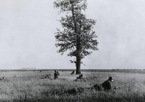 German Soldiers Advance On Witrunljn History - Item # VAREVCHISL037EC592