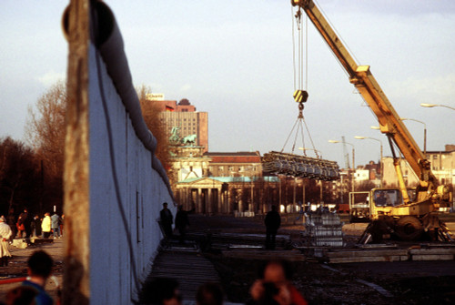 A Newly Created Opening Shows Activities On Both Sides Of The Berlin Wall Near The Brandenburg Gate. Dec. 21 1989. History - Item # VAREVCHISL023EC212