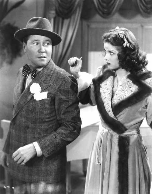 Annabel Takes A Tour Still - Item # VAREVCMBDANTAEC022