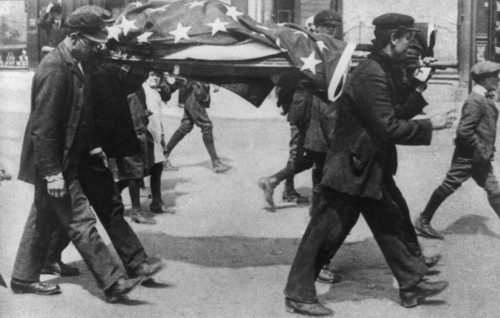Men Carrying Flag Draped Body Of American Lusitania Victim. May 1915. History - Item # VAREVCHISL034EC918