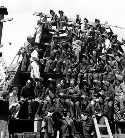 School For Women Welders At A Los Angeles Shipyard History - Item # VAREVCHBDWOWACS028