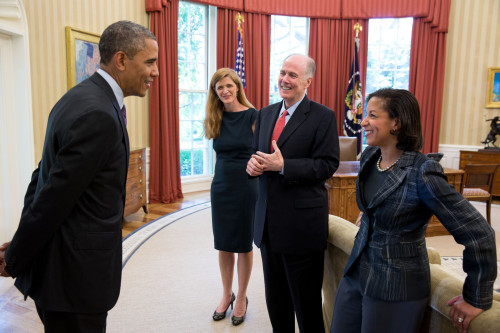 President Barack Obama With Advisors In The Oval Office History - Item # VAREVCHISL040EC299 President Barack Obama With Advisors In The Oval Office History - Item # VAREVCHISL040EC299
