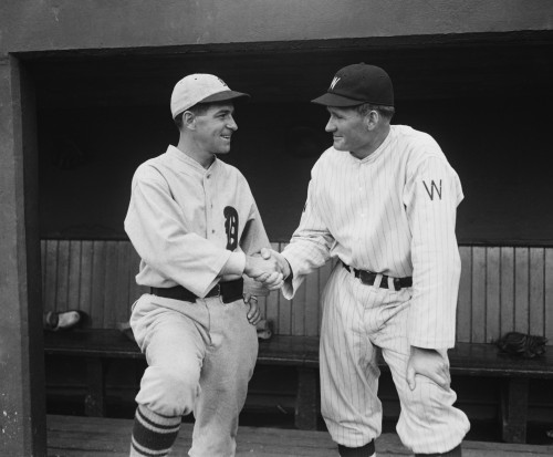 Former Teammates Walter Johnson And Bucky Harris Meet As Managers Of Opposing Baseball Teams. Bucky'S Detroit Tigers Were Playing Against Johnson'S Washington Senators History - Item # VAREVCHISL041EC270