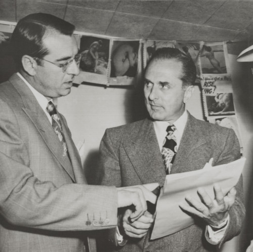 Gangster Johnny Rosselli Checks A Writ Of Habeas Corpus With His Lawyer History - Item # VAREVCHISL038EC474
