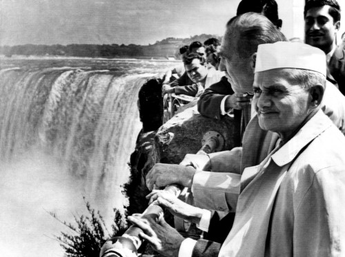 Indian Prime Minister Lal Bahadur Shastri Visits Niagara Falls History - Item # VAREVCHBDLABACS004