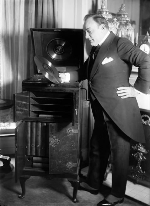 Enrico Caruso History - Item # VAREVCHCDLCGAEC096