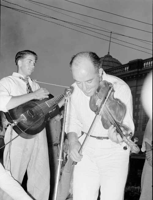 Musicians In Cajun Band Contest History - Item # VAREVCHISL001EC308