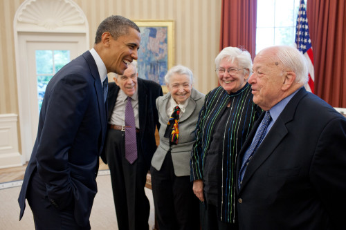 President Barack Obama Greets 2010 Fermi Award Recipients In The Oval Office History - Item # VAREVCHISL039EC655