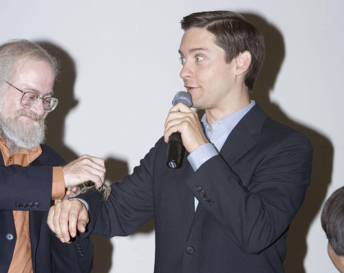 Tobey Maguire Inside For Kids Visit Tobey Maguire At Exhibit Of Live Spiders For Spider-Man Week, America Museum Of Natural History, New York, Ny, May 01, 2007. Photo By B. MedinaEverett Collection Celebrity - Item # VAREVC0701MYEMD026