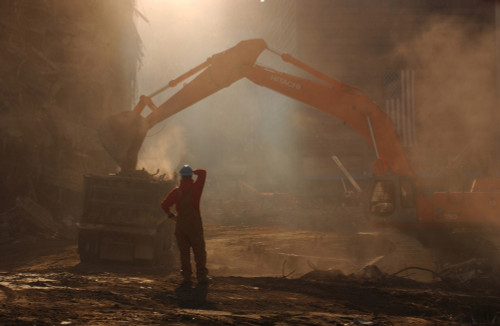 Steam Shovel Loads Debris From The World Trade Center Disaster Site For Transport To The Staten Island Landfill. Oct. 19 2011. Photo Everett Collection History - Item # VAREVCHISL029EC226