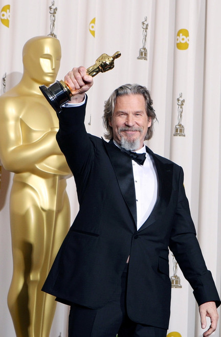 Jeff Bridges, Best Actor For Crazy Heart, In The Press Room For 82Nd Annual Academy Awards Oscars Ceremony - Press Room, The Kodak Theatre, Los Angeles, Ca March 7, 2010. Photo By Emilio FloresEverett Collection Celebrity - Item # VAREVC1007MRIII020