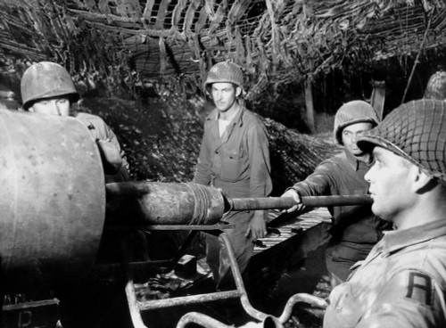 American Gunners Load A Shell Into The Barrel Of A Gun M1 155Mm 'Long Tom' In France. June-Sept. History - Item # VAREVCHISL037EC149