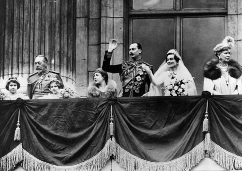 British Royal Family. From Left Future Queen Of England Princess Elizabeth History - Item # VAREVCPBDQUELEC078