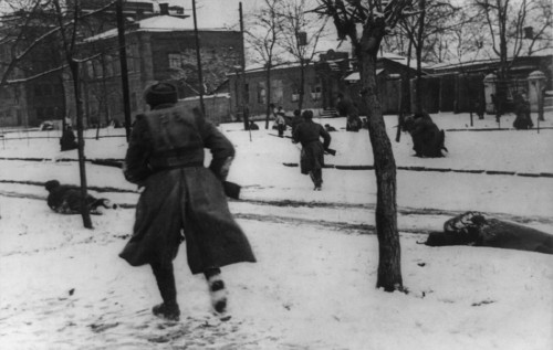 Soviet(Russian) Soldiers Engaged In Hunting Down German Stragglers In Rostov-On-Don History - Item # VAREVCHISL037EC702 Soviet(Russian) Soldiers Engaged In Hunting Down German Stragglers In Rostov-On-Don History - Item # VAREVCHISL037EC702