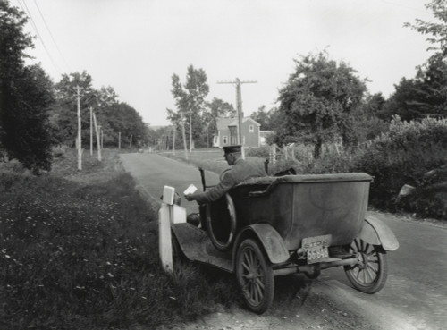 Post Man Delivering Mail In Rural History - Item # VAREVCHISL042EC977