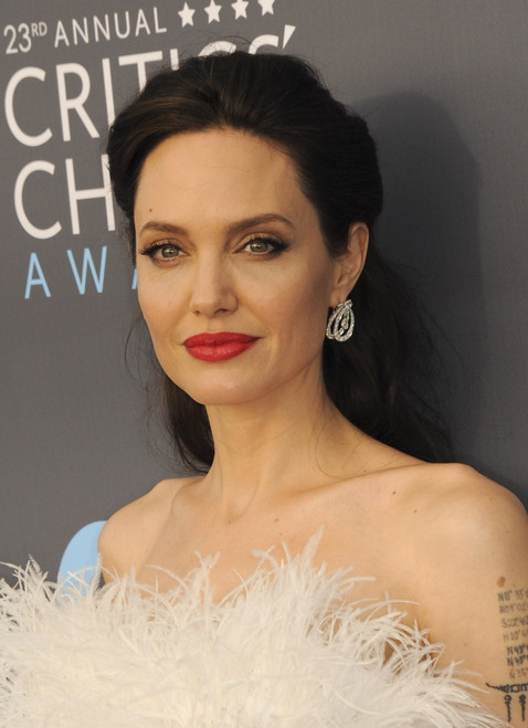 Angelina Jolie At Arrivals For The Critics' Choice Awards 2018, Barker Hangar, Santa Monica, Ca January 11, 2018. Photo By Elizabeth GoodenoughEverett Collection Celebrity - Item # VAREVC1811J03UH032