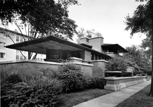 Frank Lloyd Wright Used Structural Steel Framing To Support The Cantilevered Roof Of Robie House History - Item # VAREVCHISL007EC908