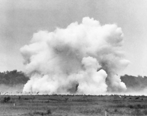 The Explosion Of Lester P. Barlow'S 'Glmite' Bomb At Aberdeen Proving Ground History - Item # VAREVCCSUB001CS477