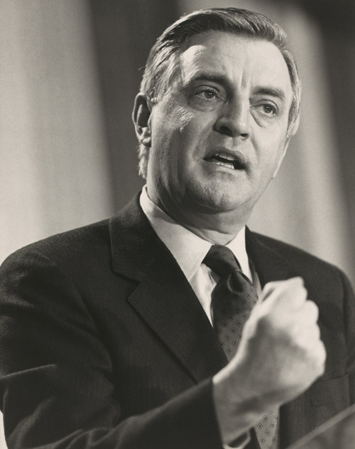 Walter Mondale At The Democratic National Convention In San Francisco History - Item # VAREVCHISL040EC597