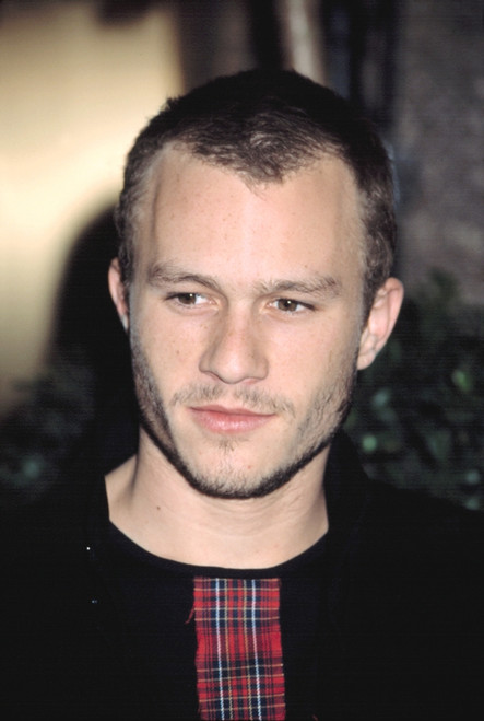 Heath Ledger At Vh1 Vogue Fashion Awards, Ny 10152002, By Cj Contino Celebrity - Item # VAREVCPSDHELECJ001
