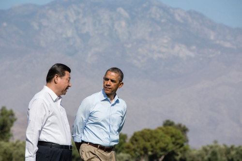 President Barack Obama And President Xi Jinping Of The People'S Republic Of China. They Were Meeting At The Annenberg Retreat In Sunnylands History - Item # VAREVCHISL039EC681