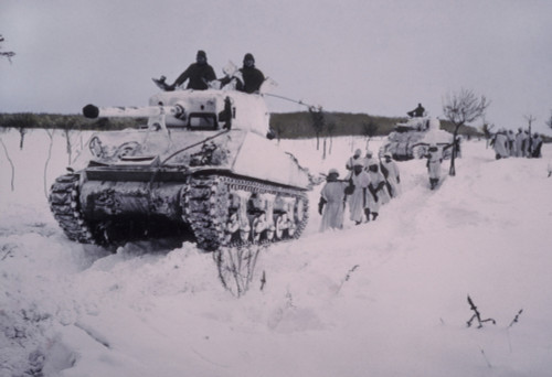 Camouflaged U.S. Tanks And Infantrymen History - Item # VAREVCHISL037TX256