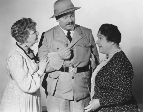 Arsenic And Old Lace Still - Item # VAREVCMBDARANEC098