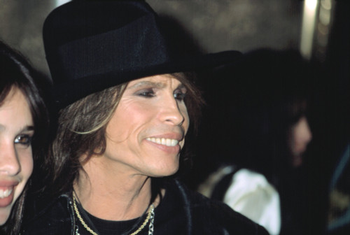 Steven Tyler At Vh1 Vogue Fashion Awards, Ny 10152002, By Cj Contino Celebrity - Item # VAREVCPSDSTTYCJ003