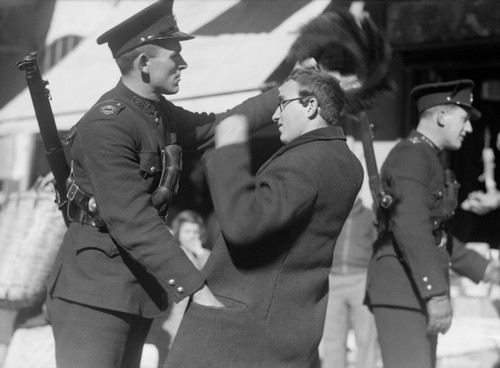 British Police Searching Orthodox Jew For Arms In Jerusalem History - Item # VAREVCHISL036EC130