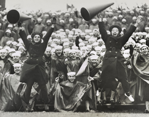 Wave Cheerleaders At The Great Lakes Naval Training Station During World War 2. Sept. 13 History - Item # VAREVCHISL039EC251